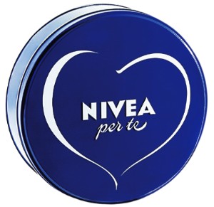 Vinci Carte Regalo Decathlon con Nivea nivea